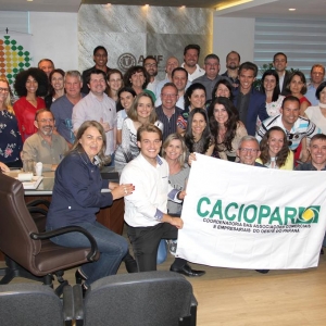 Líderes do Oeste durante encontros na capital catarinense: troca de informações e experiências